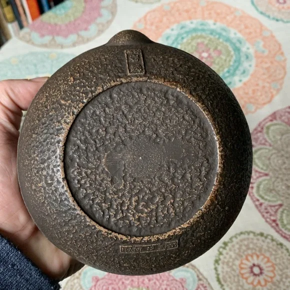 Japanese Tetsubin Cast Iron Teapot 20oz - Picture 7 of 12